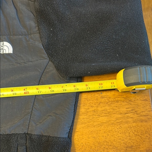 Vintage North Face Denali women’s black fleece coat size medium. - Picture 10 of 11